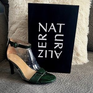 Naturalizer Kinsley Heels